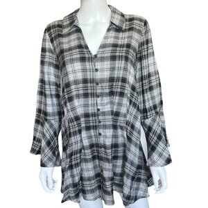 Torrid Black & White Plaid Button-Up Tunic Bell Sleeves & Lace-Up Back Size 0